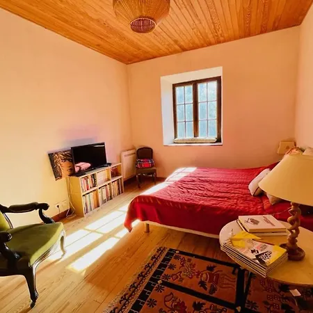 Holiday home Large Family Nest With Garden *